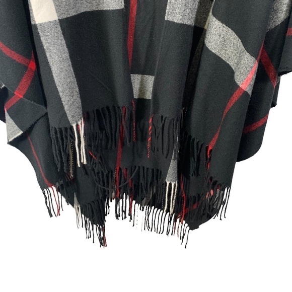Jessica McClintock Super Soft Black Plaid Poncho Caper One Size fits most - Picture 4 of 11